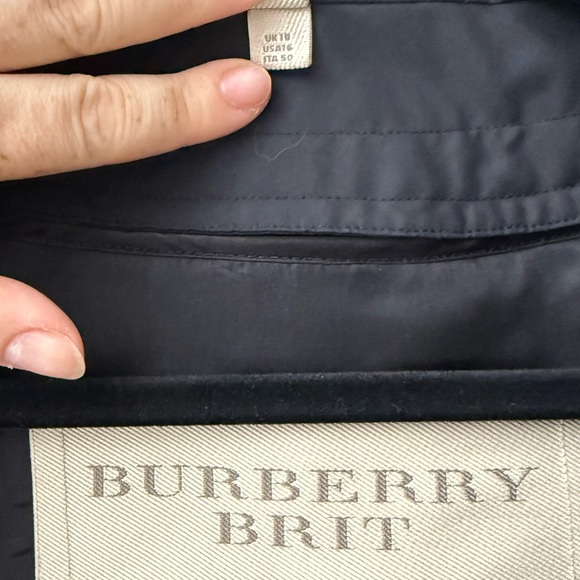 Burberry Black Trench Coat with Belt and Removable Wool Liner size US 16 - Picture 4 of 14